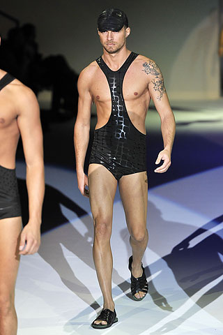 Emporio Armani / - 2011